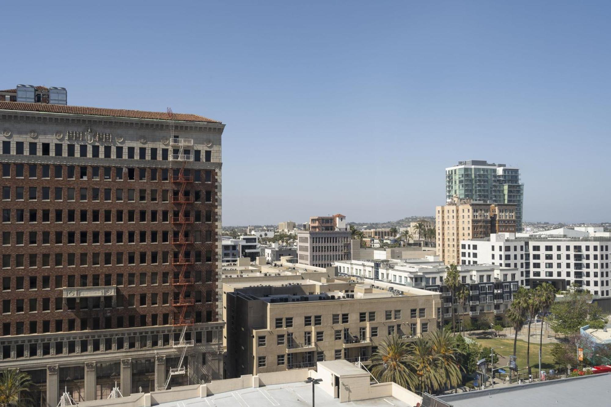 Marriott Long Beach Downtown Exterior foto